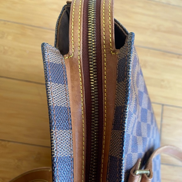 Louis Vuitton Limited Edition Centenaire Damier Columbine Zip Shoulder Bag - Picture 4 of 16